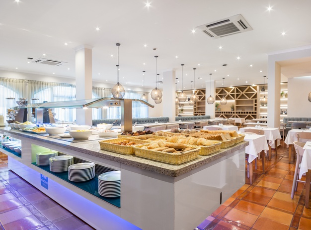 Buffet restaurant  Mirachoro Carvoeiro **** en Algarve