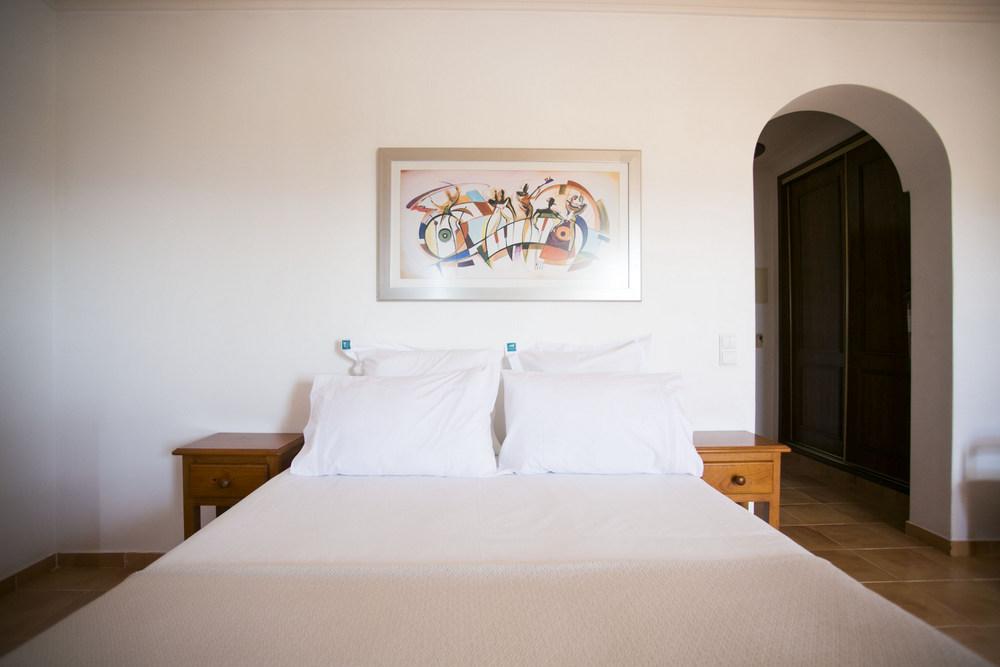 One-Bedroom Apartment with Balcony (4 Adults) Mirachoro Portimão *** One-Bedroom Apartment with Balcony (4 Adults) Mirachoro Portimão ***