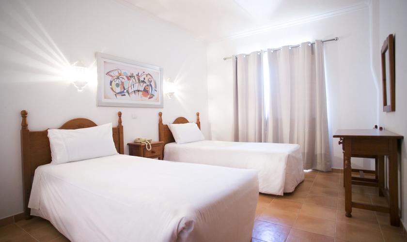 Studio with Balcony (2 Adults) Mirachoro Portimão *** Studio with Balcony (2 Adults) Mirachoro Portimão ***