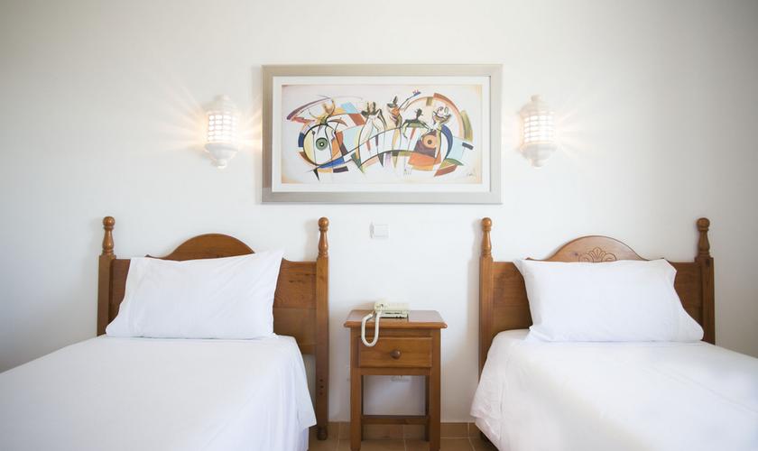 Studio with Balcony (2 Adults) Mirachoro Portimão *** Studio with Balcony (2 Adults) Mirachoro Portimão ***