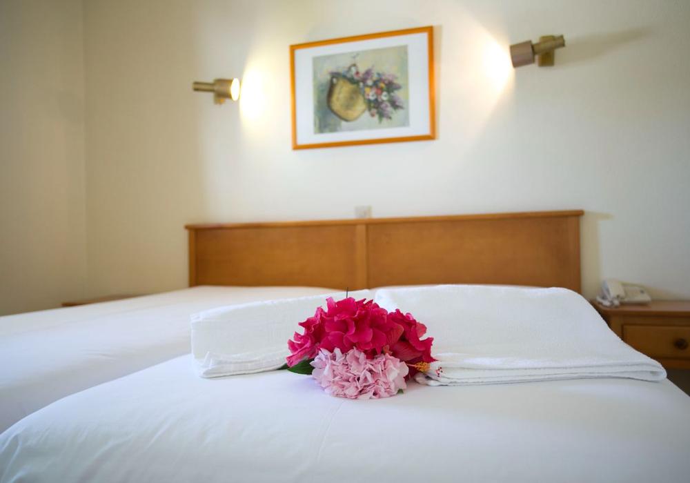 One-Bedroom Apartment with Pool or Sea View Mirachoro Albufeira *** One-Bedroom Apartment with Pool or Sea View Mirachoro Albufeira ***