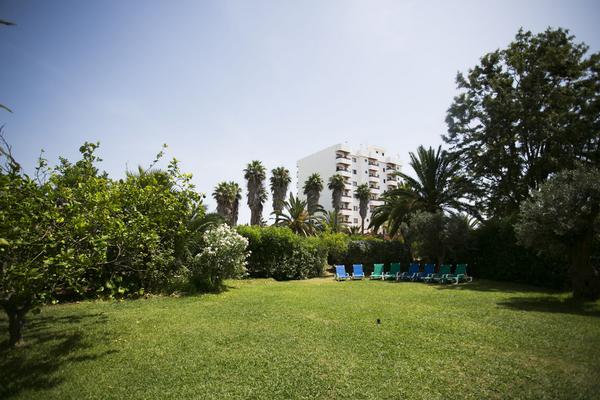 {'titulo': 'Pool', 'imagen': 'uploads/galeriahoteles/JARDIM-Apartamentos-Mirachoro-3_6ixeiRp.jpg', 'descripcion': None} Mirachoro Portimão *** {'titulo': 'Pool', 'imagen': 'uploads/galeriahoteles/JARDIM-Apartamentos-Mirachoro-3_6ixeiRp.jpg', 'descripcion': None} Mirachoro Portimão ***